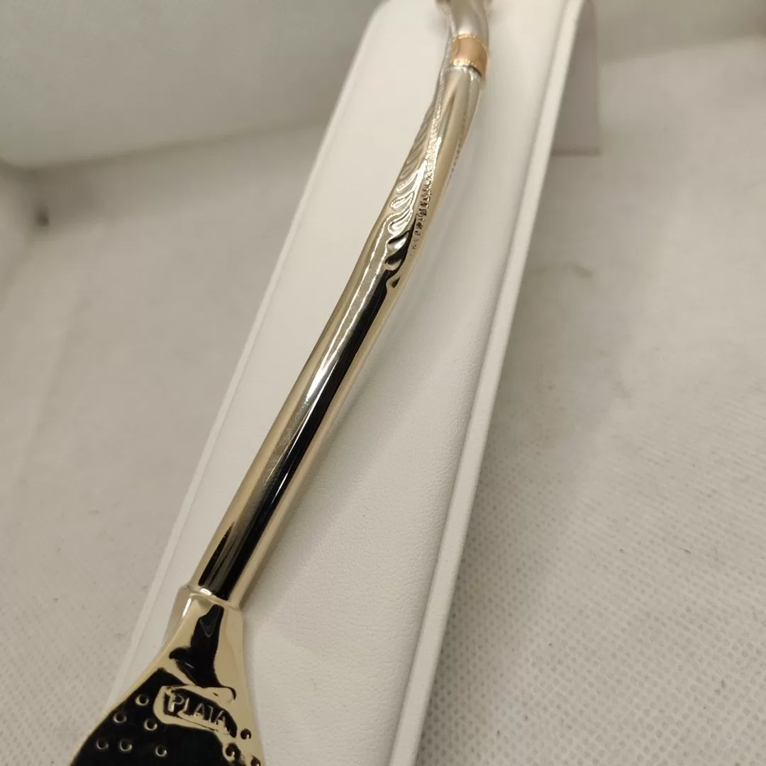 Bombilla de plata 925, cincelada